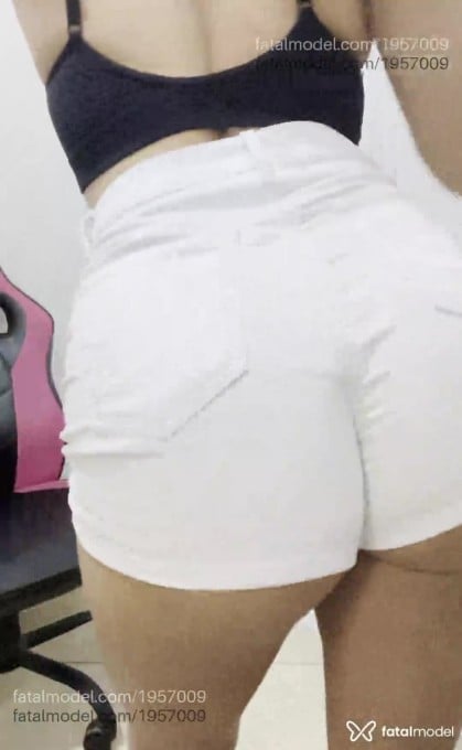 Acompanhante mulher morena (o) de olhos castanhos em Virtual - Sophia Martins
