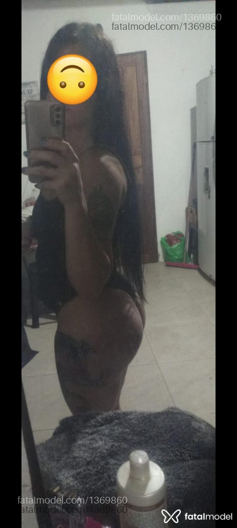Acompanhante mulher morena (o) de olhos verdes - Aline