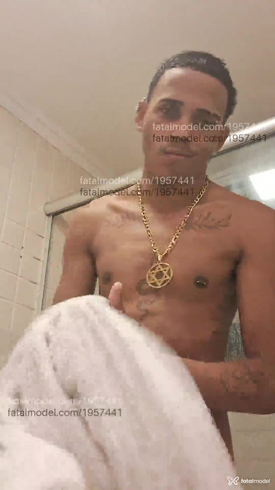 Acompanhante homem morena (o) de olhos pretos em Rio de Janeiro - Heitor Cadillac