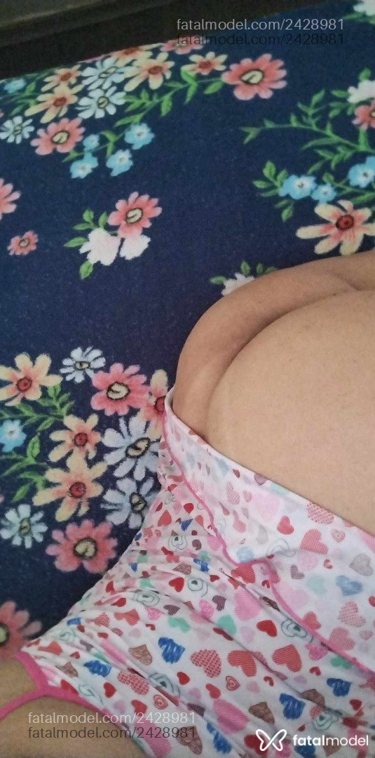 Acompanhante mulher com cabelo castanho de olhos castanhos em Virtual Acompanhante mulher com cabelo castanho de olhos castanhos em Virtual - Ana Paula