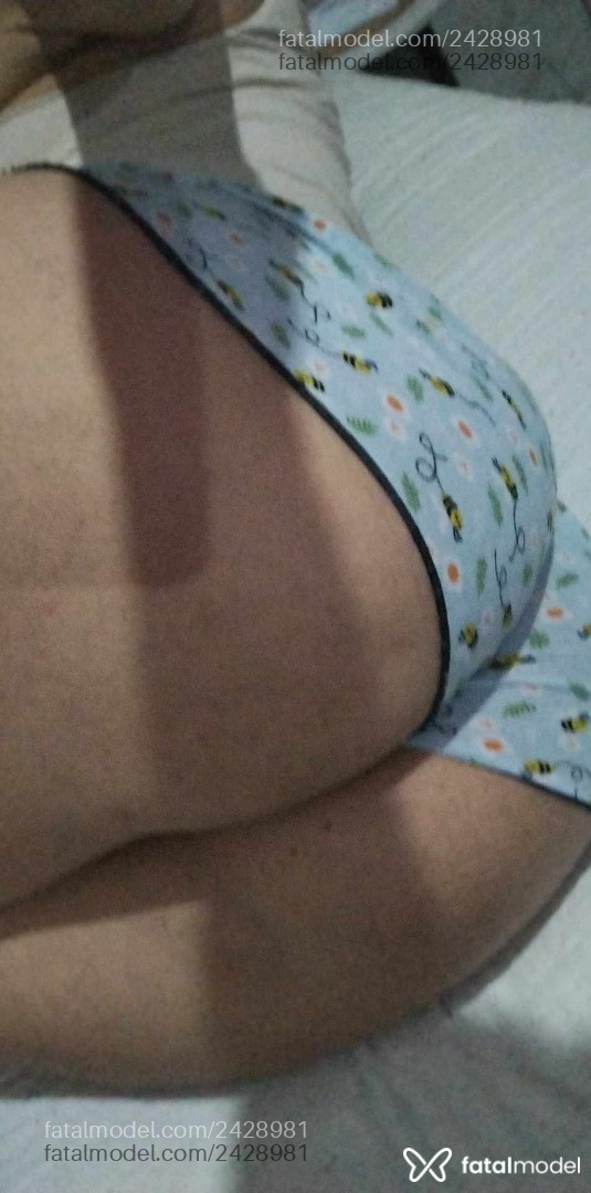 Acompanhante mulher com cabelo castanho de olhos castanhos em Virtual Acompanhante mulher com cabelo castanho de olhos castanhos em Virtual - Ana Paula