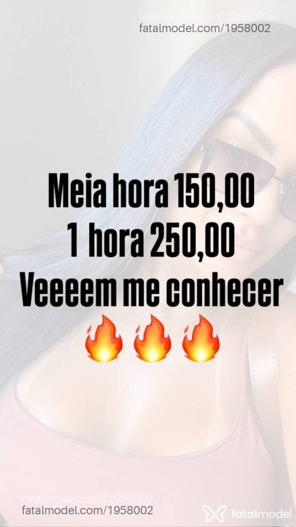 Acompanhante mulher morena (o) de olhos castanhos - Luna