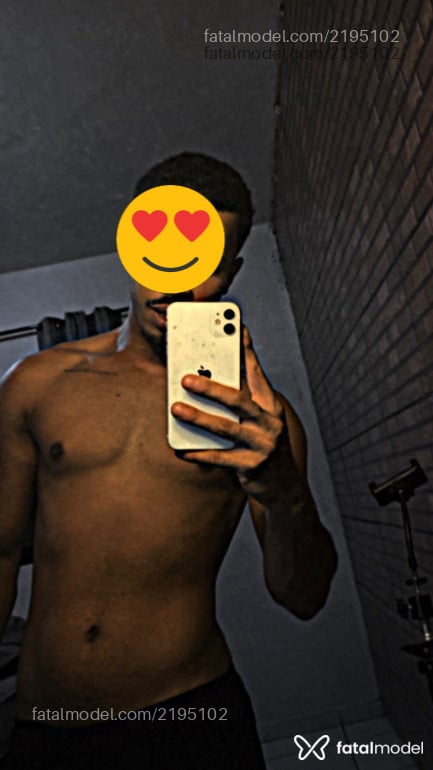 Acompanhante homem morena (o) de olhos castanhos em Nova Serrana Acompanhante homem morena (o) de olhos castanhos em Nova Serrana - Felipe