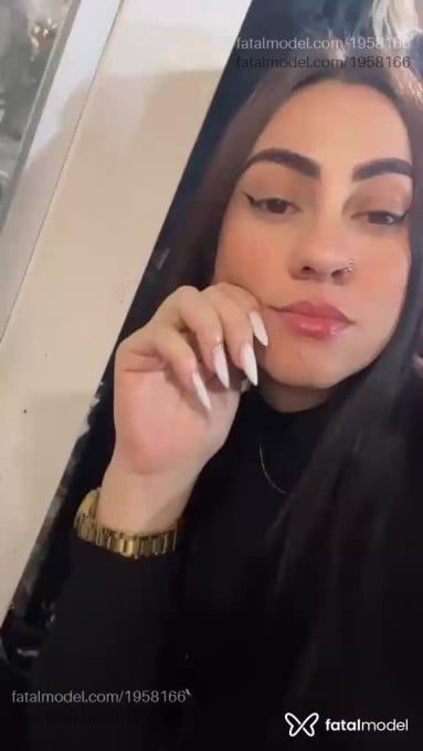 Acompanhante mulher com cabelo castanho de olhos castanhos em São Paulo Acompanhante mulher com cabelo castanho de olhos castanhos em São Paulo - Eloah Zanini