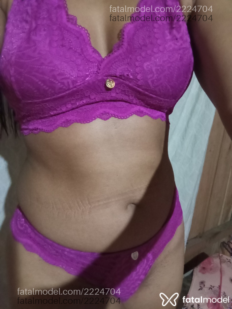 Acompanhante mulher morena (o) de olhos castanhos - Julia maia