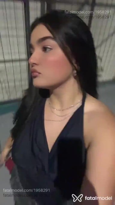 Acompanhante mulher com cabelo castanho de olhos castanhos - Eduarda