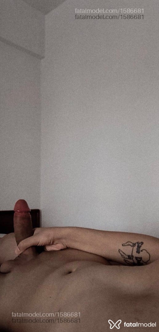 Acompanhante homem morena (o) de olhos pretos - Escortboy Acompanhante homem morena (o) de olhos pretos - Escortboy