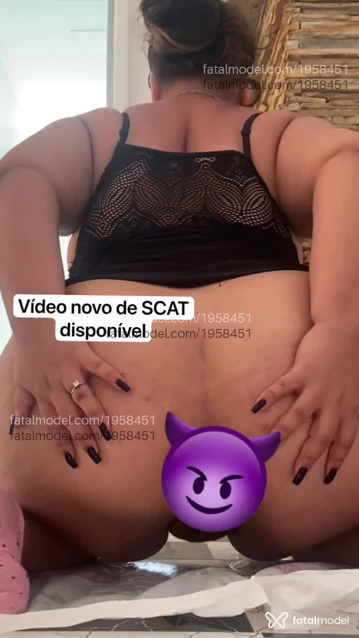Acompanhante mulher com cabelo castanho de olhos castanhos em Virtual Acompanhante mulher com cabelo castanho de olhos castanhos em Virtual - Elly Benazzi