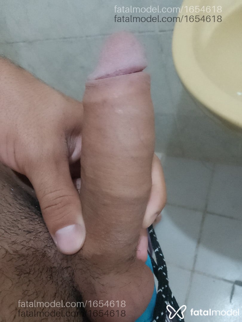 Acompanhante homem morena (o) de olhos pretos em Nova Iguaçu Acompanhante homem morena (o) de olhos pretos em Nova Iguaçu - Maços paulo