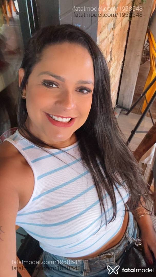 Acompanhante mulher morena (o) de olhos castanhos em Jaraguá do Sul - Renata Maia