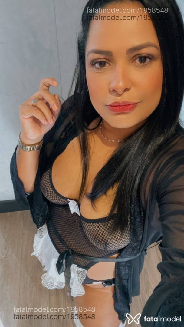 Acompanhante mulher morena (o) de olhos castanhos em Jaraguá do Sul - Renata Maia