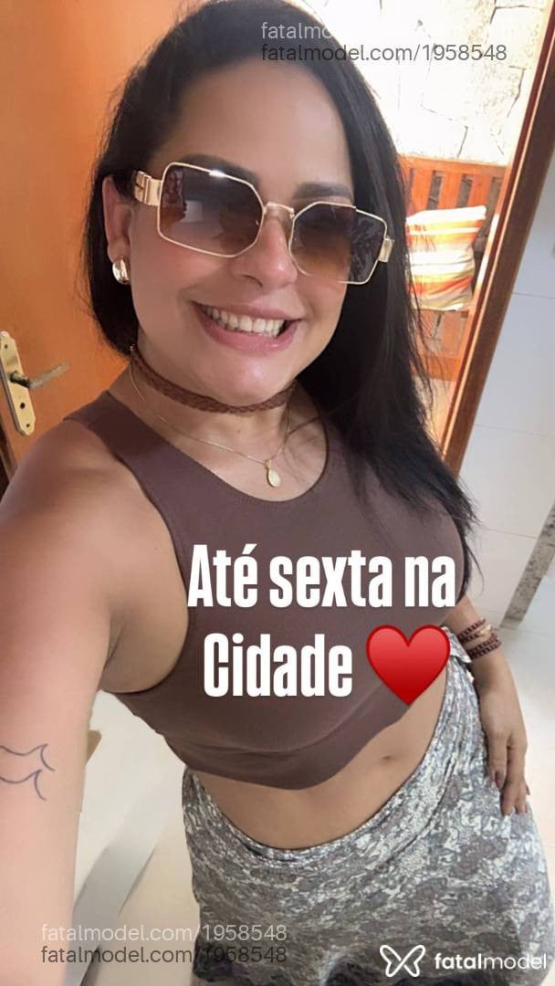 Acompanhante mulher morena (o) de olhos castanhos - Renata Maia