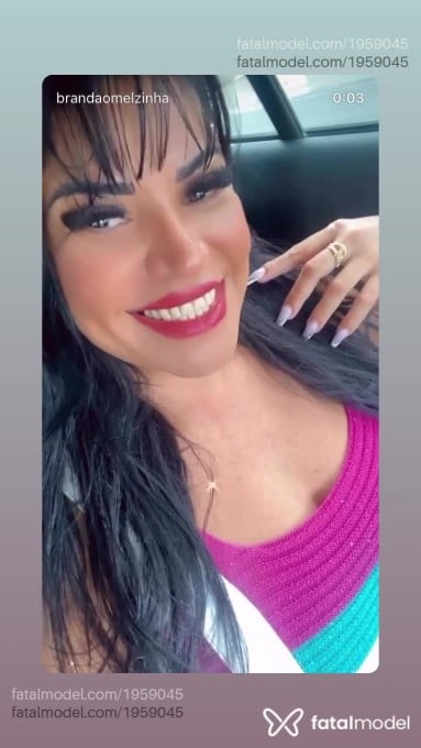 Acompanhante mulher morena (o) de olhos pretos - Melzinhaa Duarte Acompanhante mulher morena (o) de olhos pretos - Melzinhaa Duarte