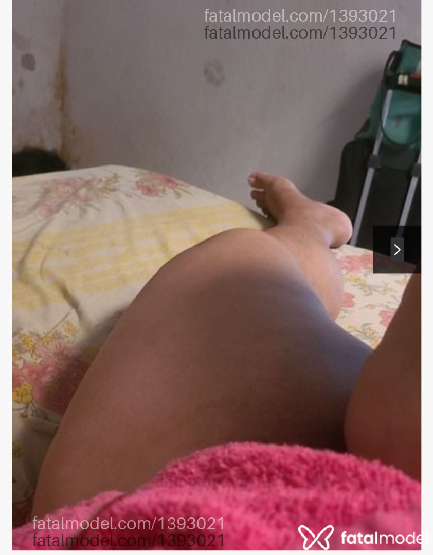 Acompanhante mulher morena (o) de olhos pretos - ágata Acompanhante mulher morena (o) de olhos pretos - ágata