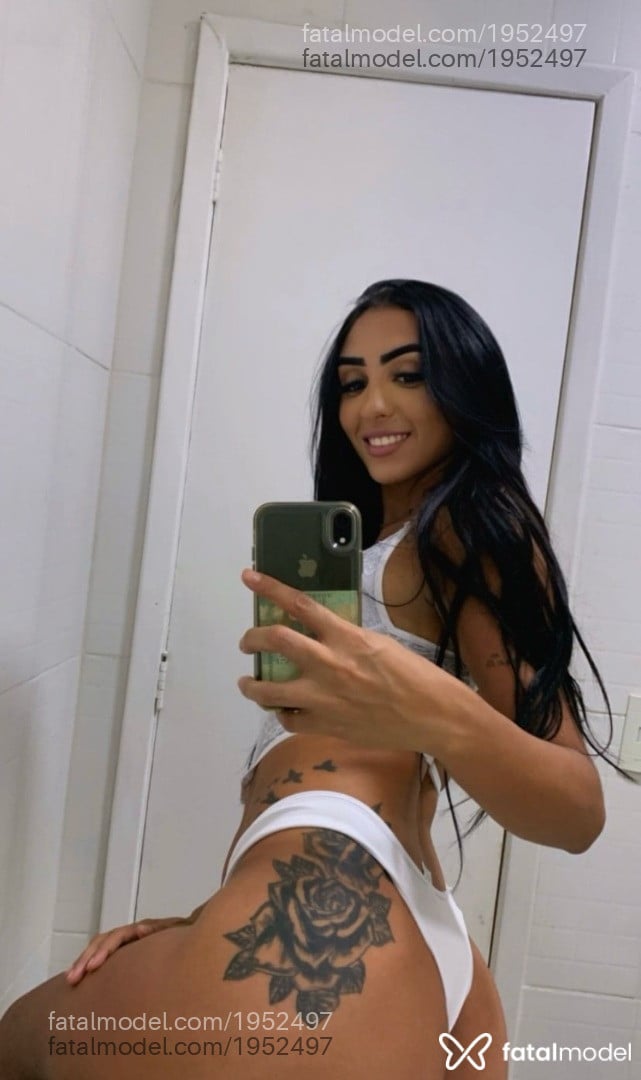Acompanhante mulher morena (o) de olhos pretos - Mirela Acompanhante mulher morena (o) de olhos pretos - Mirela