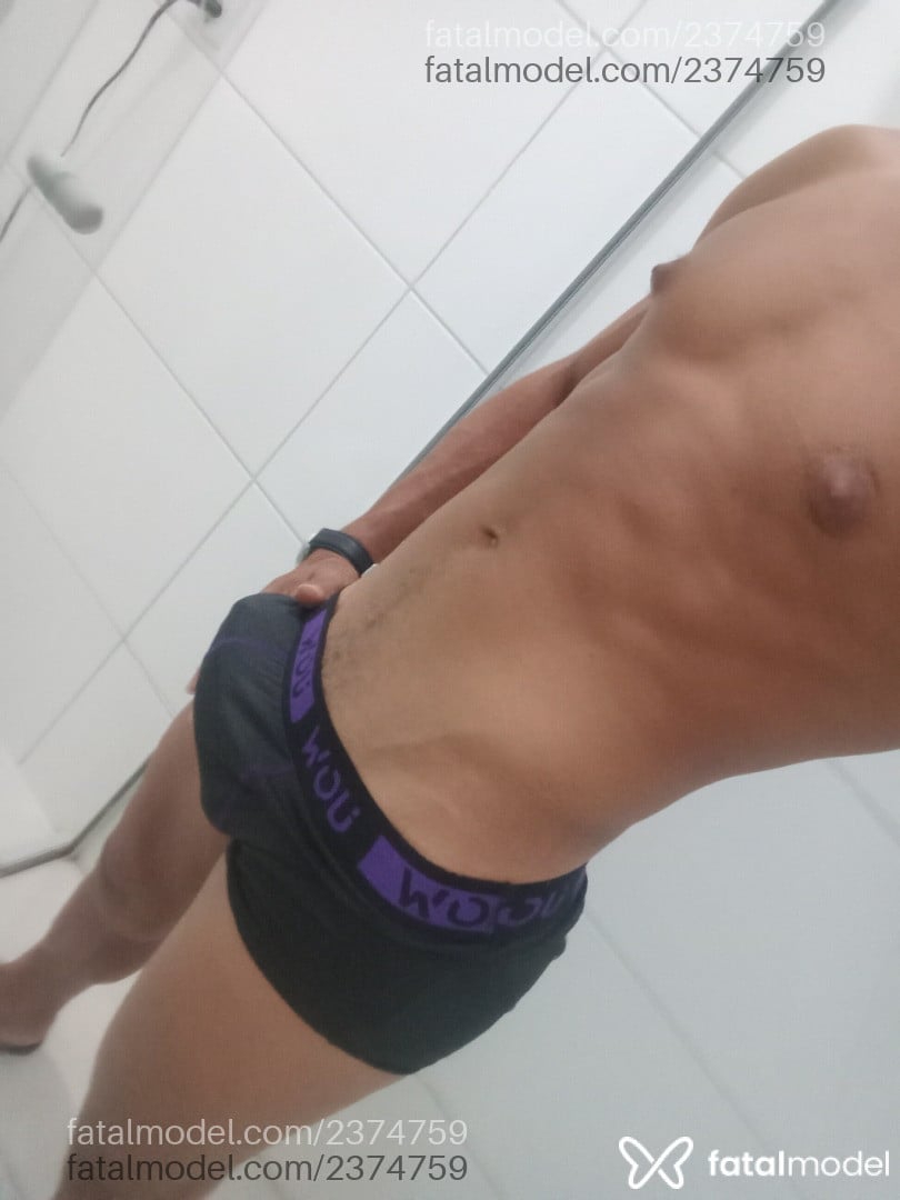 Acompanhante homem morena (o) de olhos castanhos em Araguaína - Kaiu Meneses