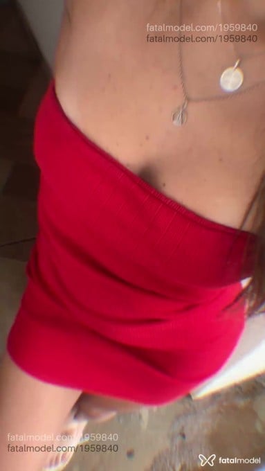 Acompanhante mulher com cabelo castanho de olhos mel em Ijuí - Mel
