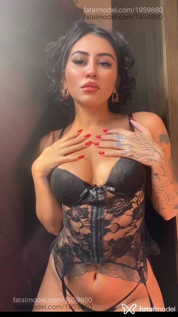 Acompanhante mulher com cabelo castanho de olhos mel em Rio de Janeiro - Kalli