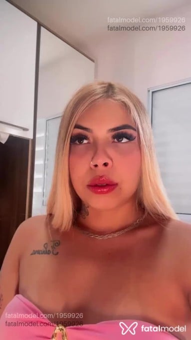 Acompanhante mulher morena (o) de olhos castanhos em Poços de Caldas Acompanhante mulher morena (o) de olhos castanhos em Poços de Caldas - Gabriela