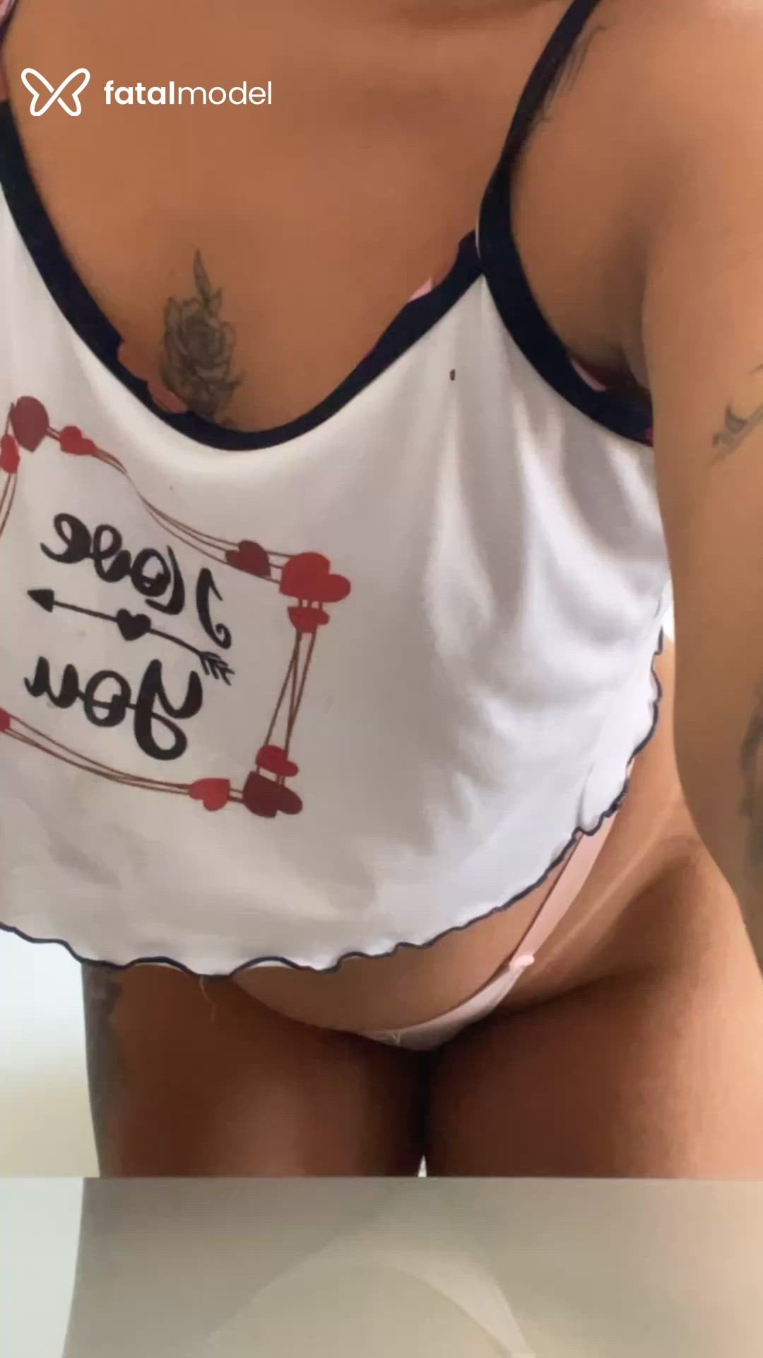 Acompanhante mulher com cabelo castanho de olhos castanhos em Feira de Santana Acompanhante mulher com cabelo castanho de olhos castanhos em Feira de Santana - Gabriela Ferraz