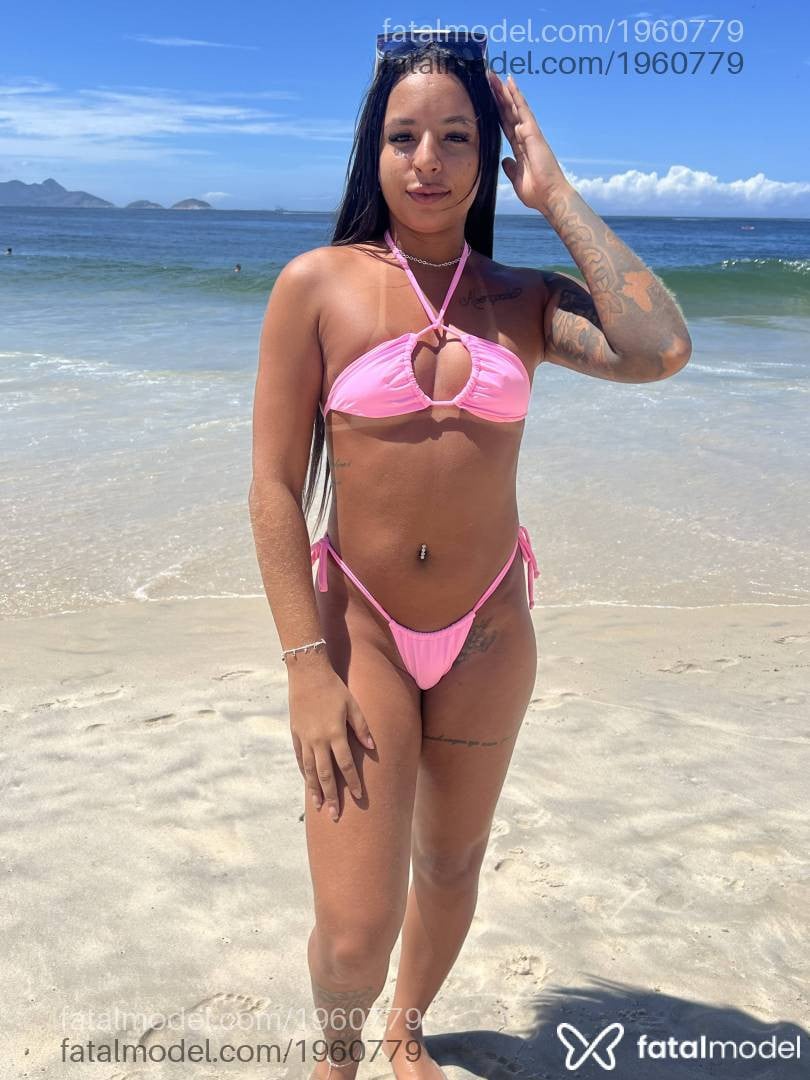 Acompanhante mulher com cabelo castanho de olhos castanhos em Ribeirão Preto - Larissa Emanoelly