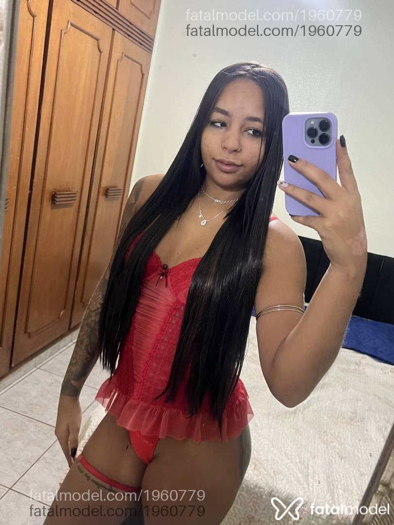 Acompanhante mulher com cabelo castanho de olhos castanhos em Ribeirão Preto - Larissa Emanoelly