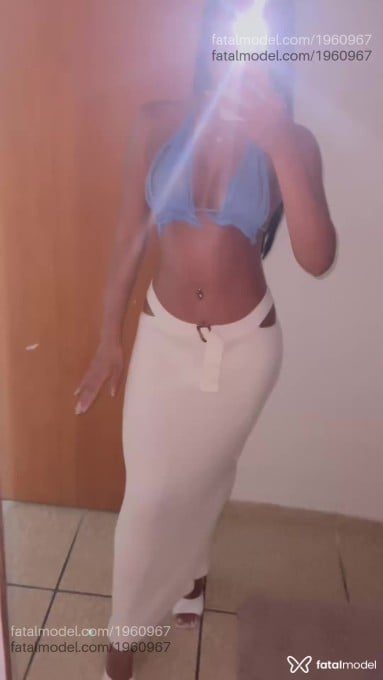 Acompanhante mulher morena (o) de olhos mel em Ipatinga Acompanhante mulher morena (o) de olhos mel em Ipatinga - Nicoli Belmont