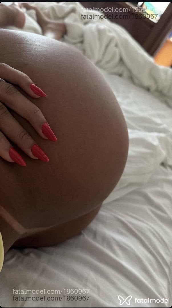 Acompanhante mulher morena (o) de olhos mel - Nicoli Belmont