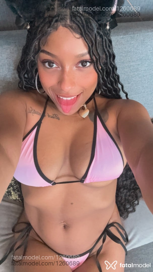 Acompanhante mulher com cabelo castanho de olhos castanhos em São Paulo - Vicky Menage