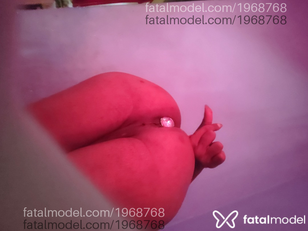 Acompanhante mulher trans com cabelo castanho de olhos castanhos em Virtual Acompanhante mulher trans com cabelo castanho de olhos castanhos em Virtual - Camylla