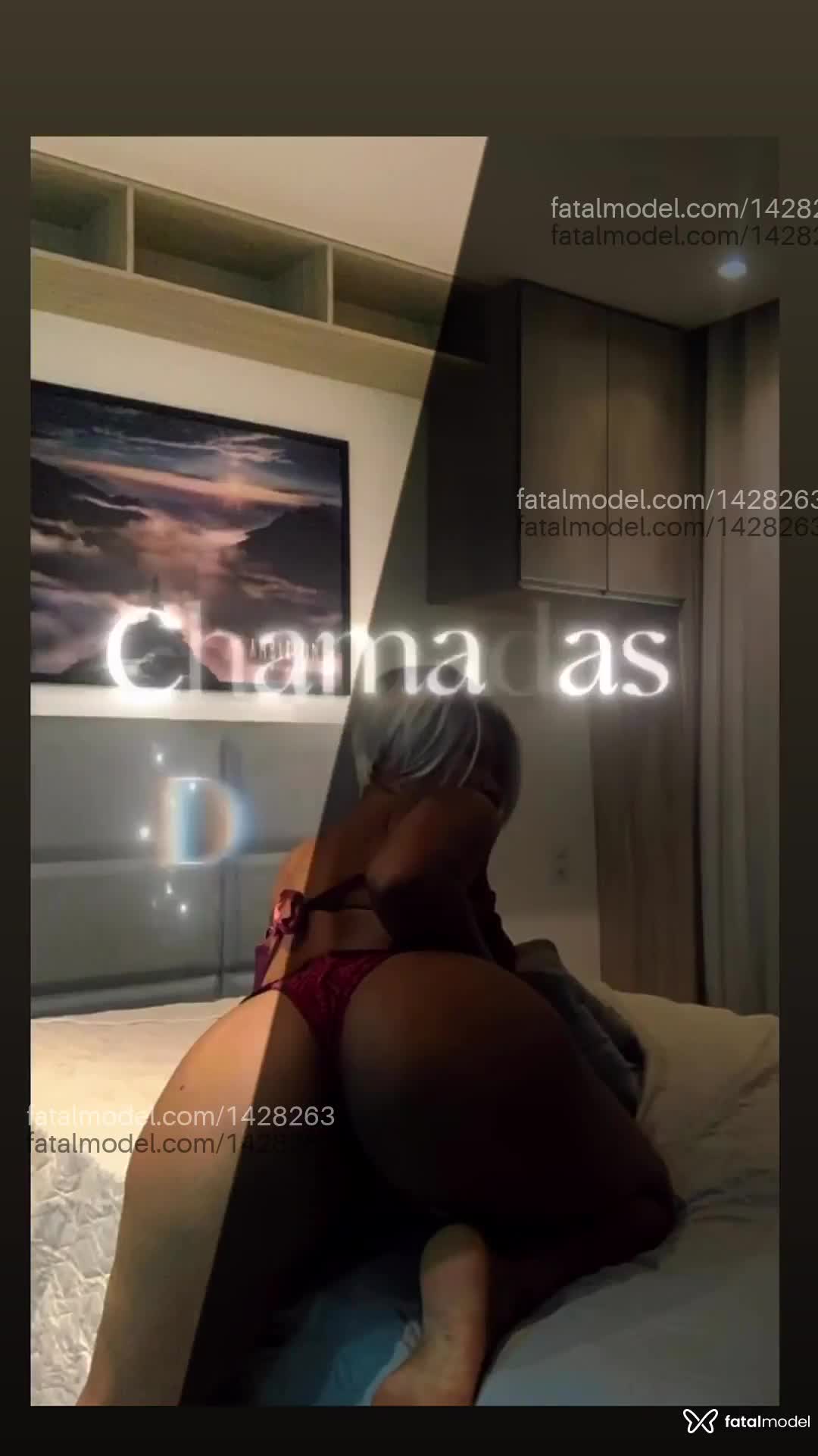 Acompanhante mulher loira (o) de olhos mel em Florianópolis - Cris Leal