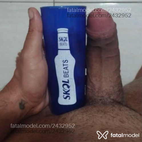 Acompanhante homem com cabelo castanho de olhos castanhos em Caruaru - Julio