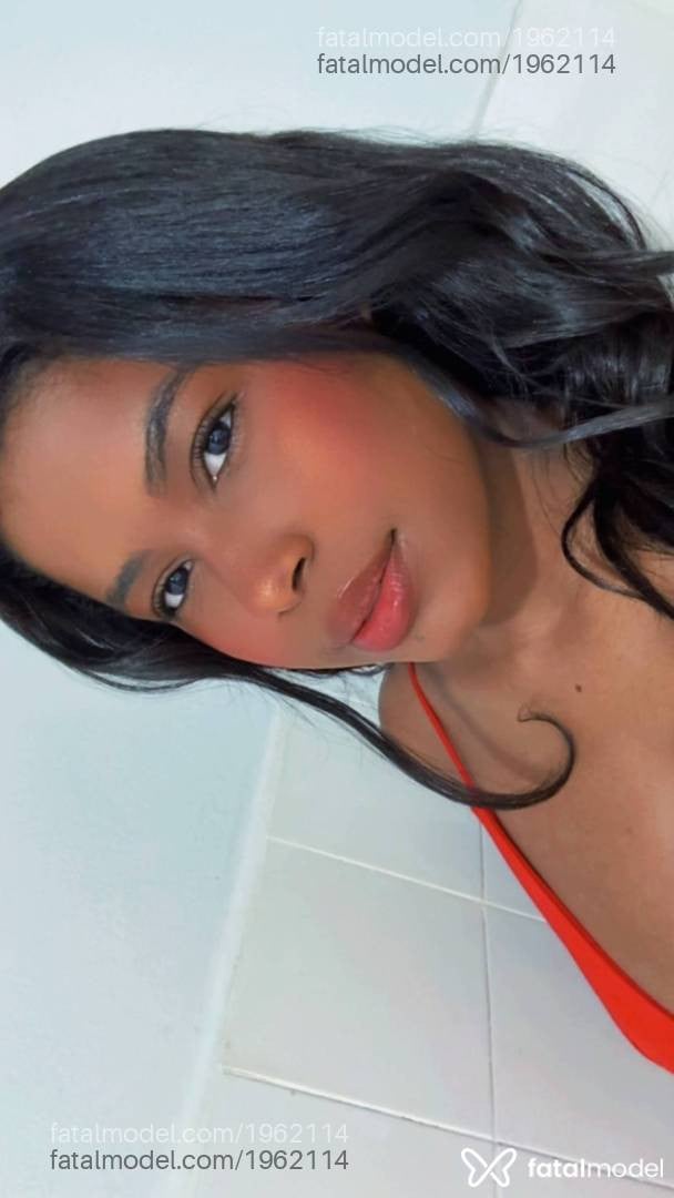 Acompanhante mulher morena (o) de olhos pretos em Goiânia - Fernanda