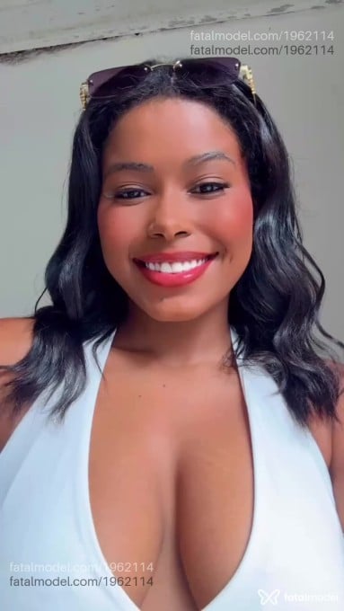 Acompanhante mulher morena (o) de olhos pretos em Goiânia - Fernanda