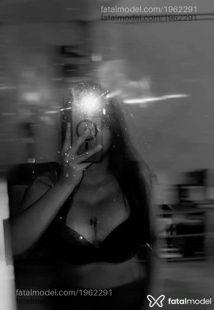 Acompanhante mulher morena (o) de olhos castanhos - Bruna Gama