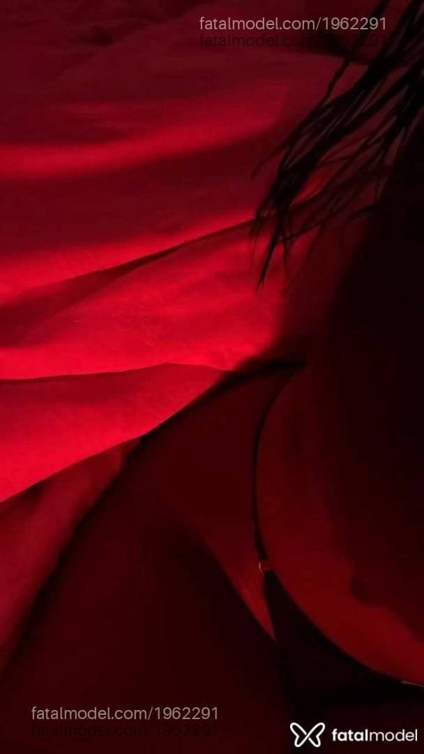 Acompanhante mulher morena (o) de olhos castanhos - Bruna Gama