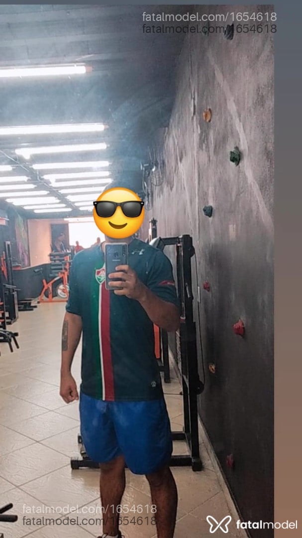 Acompanhante homem morena (o) de olhos pretos em Nova Iguaçu Acompanhante homem morena (o) de olhos pretos em Nova Iguaçu - Maços paulo