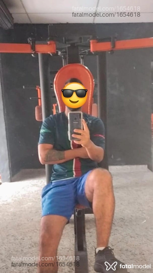 Acompanhante homem morena (o) de olhos pretos em Nova Iguaçu Acompanhante homem morena (o) de olhos pretos em Nova Iguaçu - Maços paulo