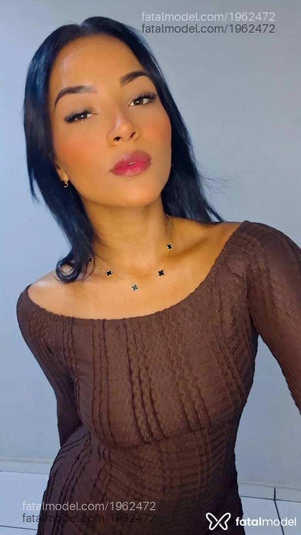 Acompanhante mulher morena (o) de olhos castanhos - Laís