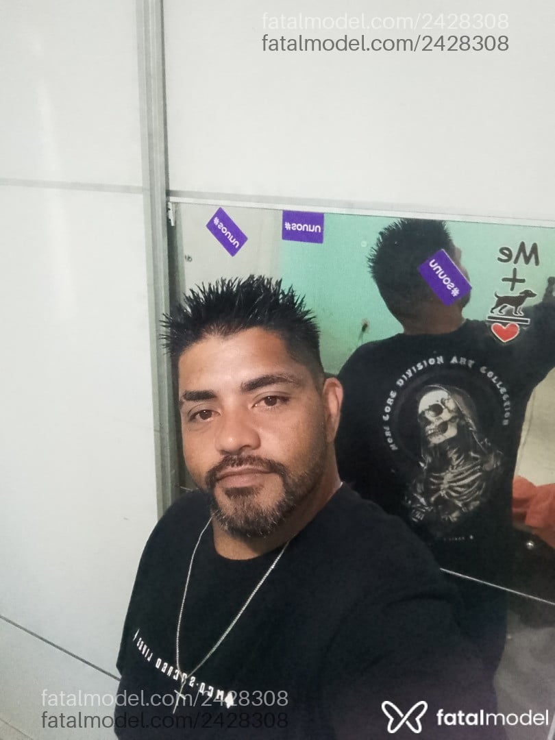 Acompanhante homem morena (o) de olhos castanhos em Ribeirão das Neves Acompanhante homem morena (o) de olhos castanhos em Ribeirão das Neves - Luide
