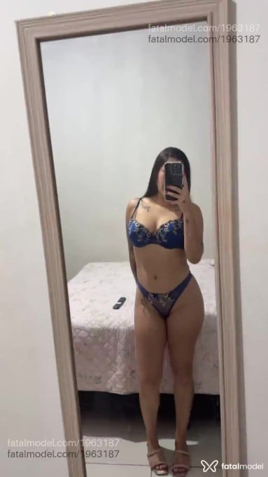 Acompanhante mulher com cabelo castanho de olhos castanhos em Primavera do Leste - Anna Lua