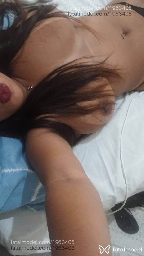 Acompanhante mulher morena (o) de olhos castanhos - Pietra Muniz