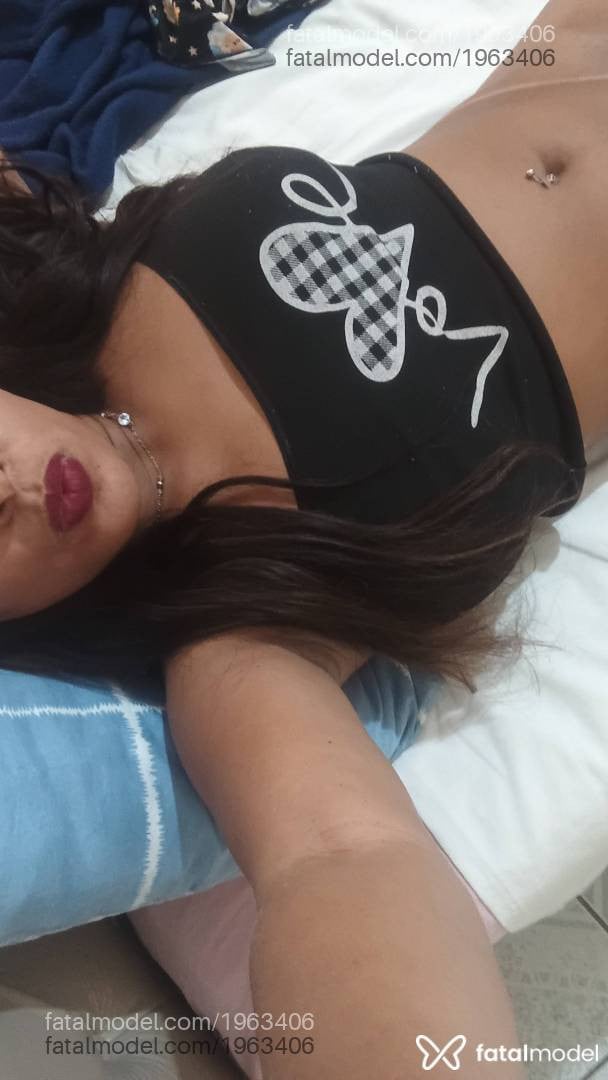 Acompanhante mulher morena (o) de olhos castanhos em Aracruz - Pietra Muniz