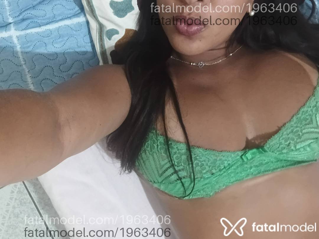 Acompanhante mulher morena (o) de olhos castanhos em Aracruz - Pietra Muniz