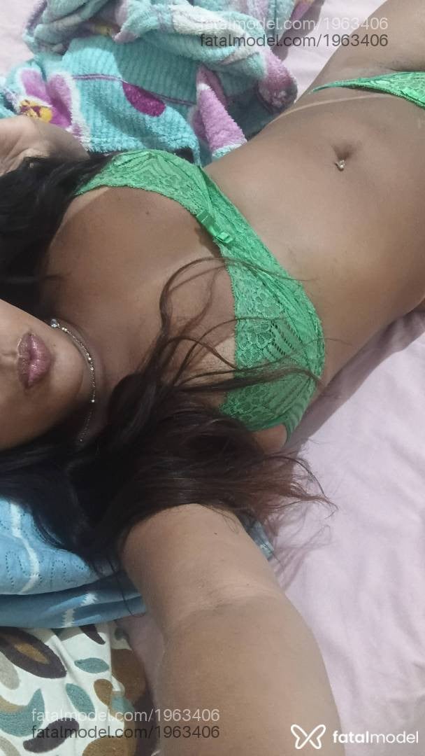 Acompanhante mulher morena (o) de olhos castanhos em Aracruz - Pietra Muniz