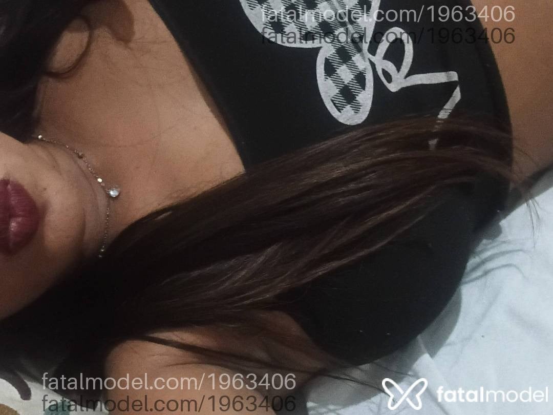 Acompanhante mulher morena (o) de olhos castanhos - Pietra Muniz