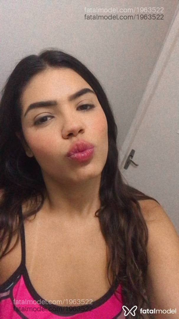Acompanhante mulher com cabelo castanho de olhos castanhos em Uberlândia - Mary Torres