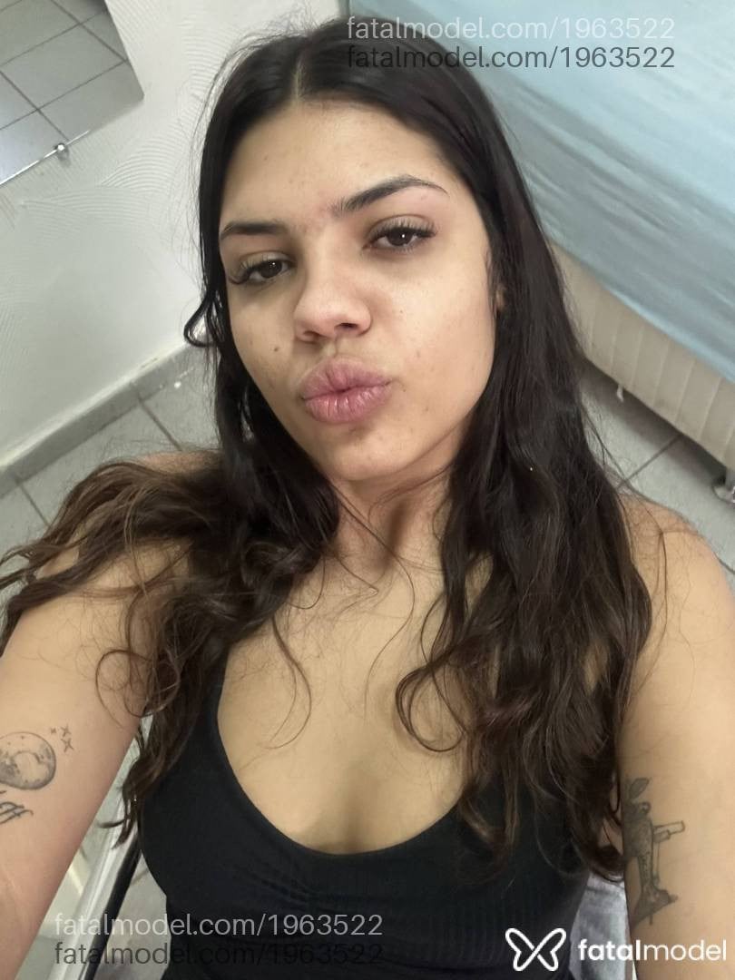 Acompanhante mulher com cabelo castanho de olhos castanhos em Uberlândia - Mary Torres