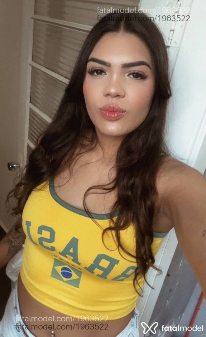 Acompanhante mulher com cabelo castanho de olhos castanhos em Uberlândia - Mary Torres