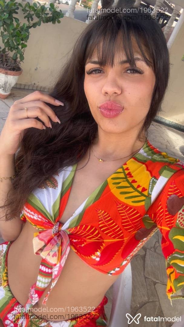 Acompanhante mulher com cabelo castanho de olhos castanhos - Mary Torres